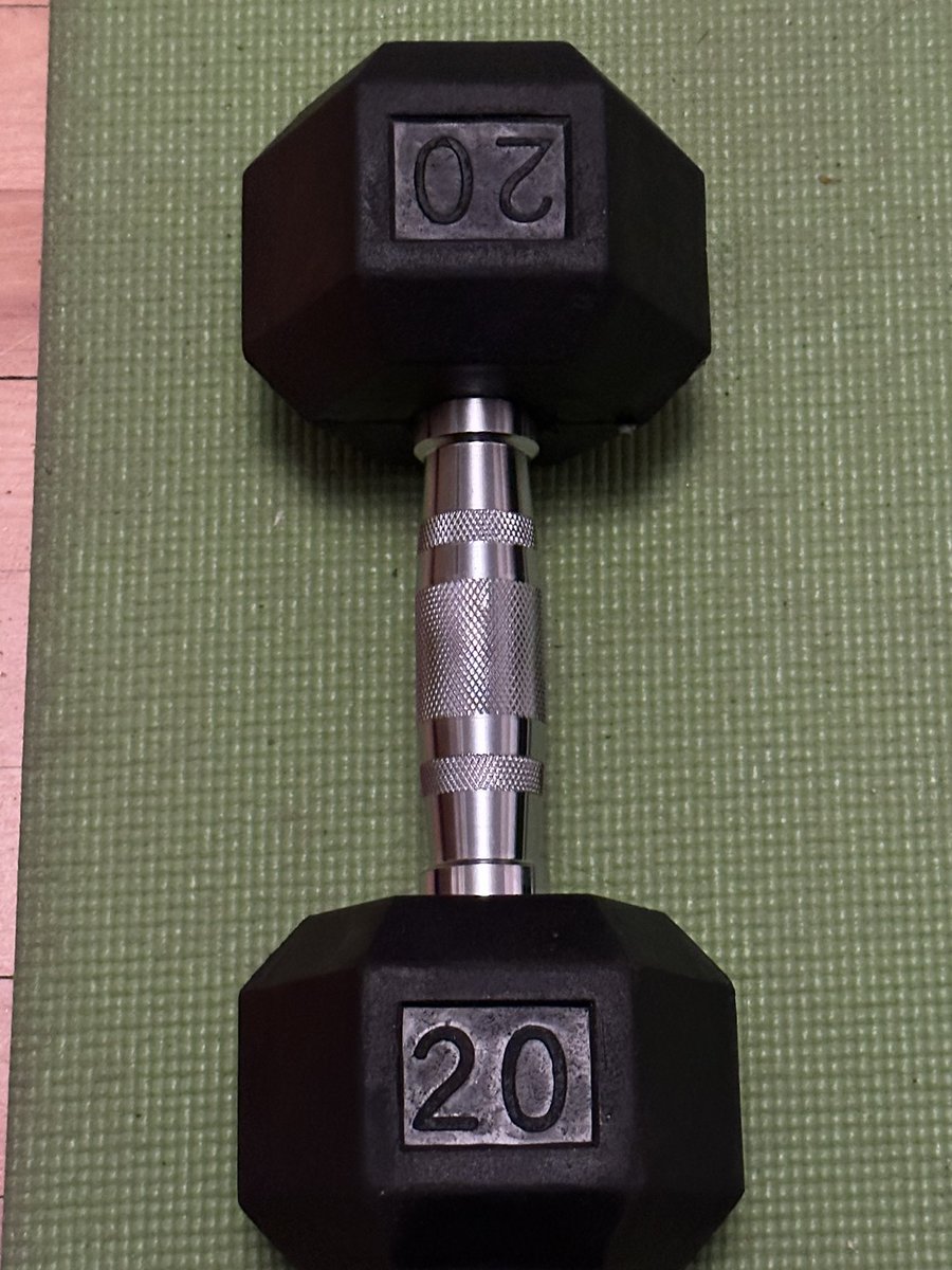 chemistdn's tweet photo. Shoulders press every day https://t.co/Wm6RjPMk2z