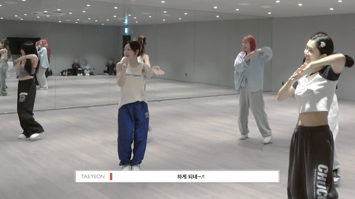TAEYEONsmtown's tweet photo. TAEYEON CONCERT Dance Practice Behind | ‘The ODD Of LOVE’ EP.03

https://t.co/ZFjY9XF2Ta

#태연 #TAEYEON 
#TheODDOfLOVE #TAEYEONCONCERT_TheODDOfLOVE 
#Behind https://t.co/PsKwIs2IdZ