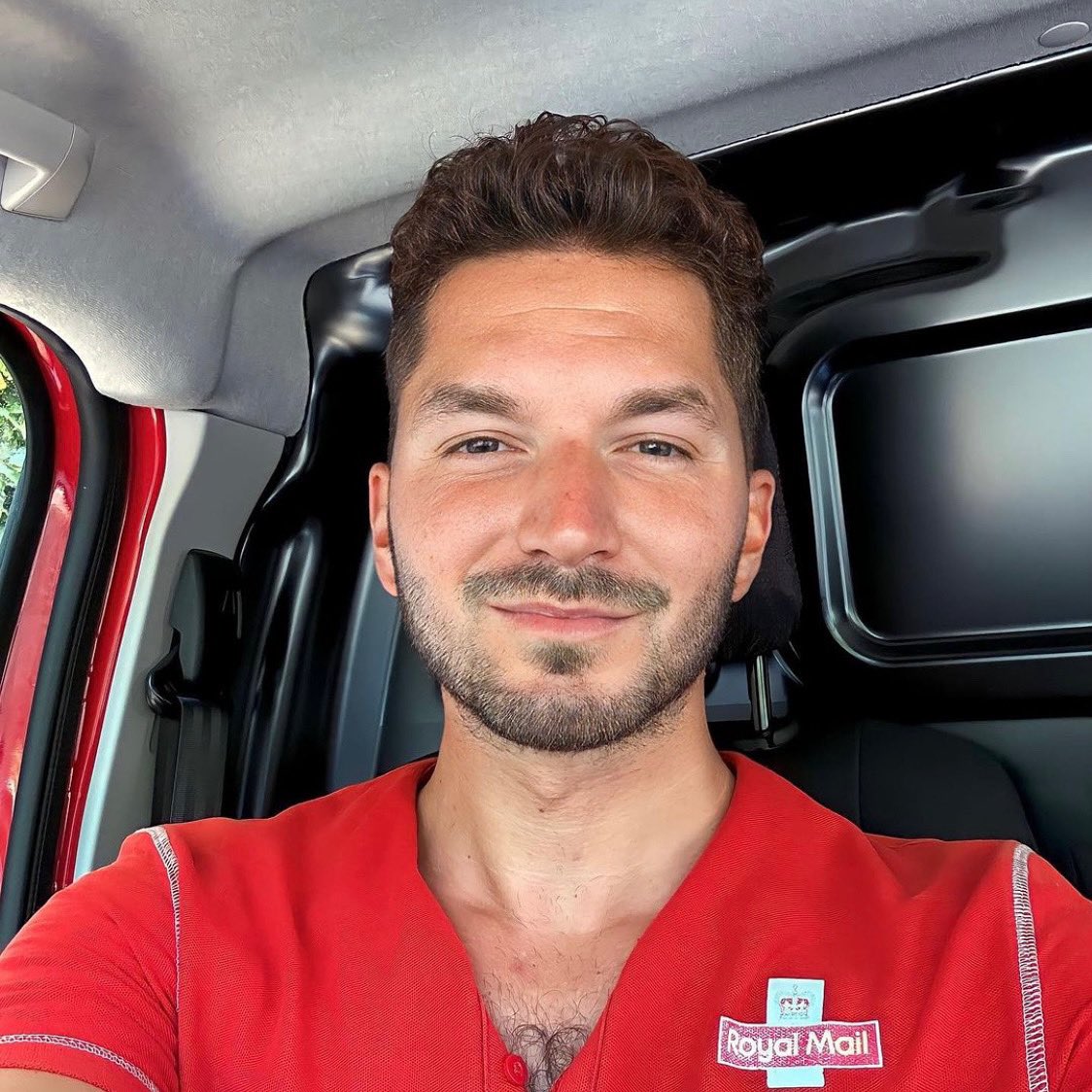 🎉 Congratulations to our #YorkshireDay competition winner Tony (theyorkshirepostie)! His #Yorkshire bundle is on its way to him! Thank you to everyone who shared their day with us! Keep following for more competitions and offers 👀👍🏼
 
#yorkshirelad #winner #competition