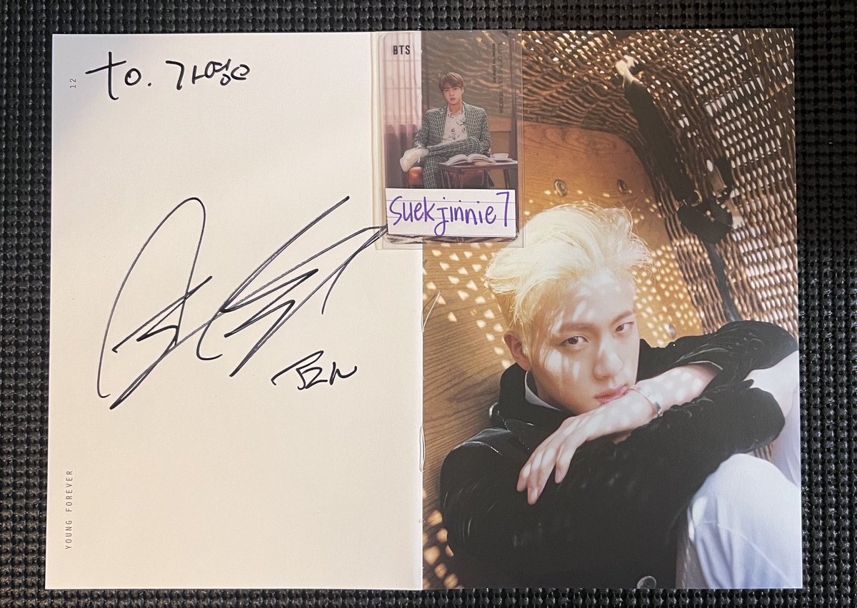 SuekJinsrose's tweet photo. WTS: Jin signed YF page. Mint condition.
$180 + tracked shipping.
Posted on my IG as well. Proofs are posted there.
#wtsbts #wtsbtspage #wanttosellbts #btssale #btsselling #btsrare #btssignedpage #btsjin #btsyoungforever #btssigned https://t.co/hRWFpJjAsJ