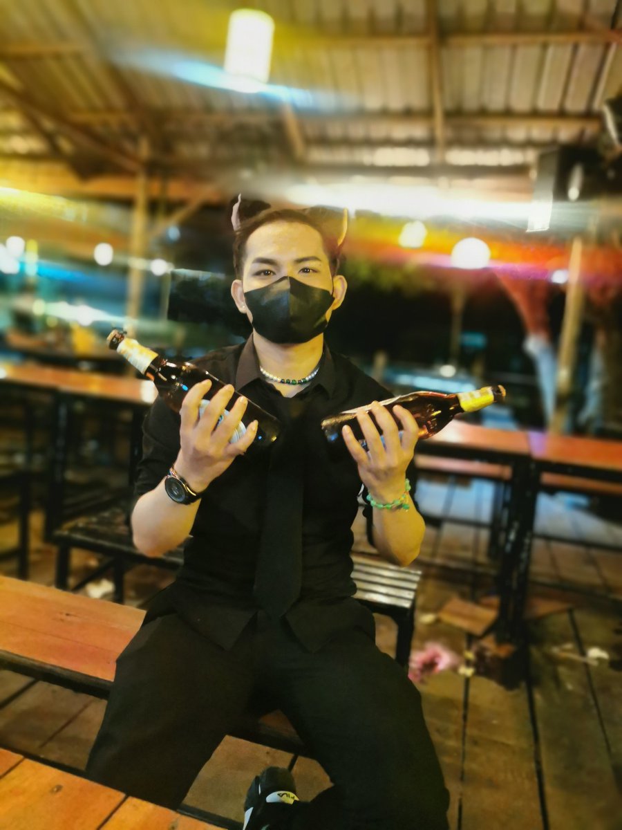 Novice1997's tweet image. ມາກິນເບຍກັນ🥰🥰🥰