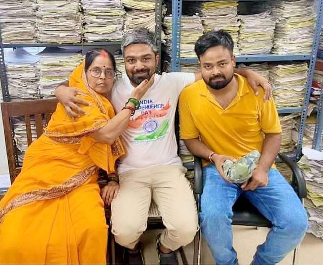 परिस्थिति चाहे जैसी भी हो, हौसला बुलंद रहना चाहिए।
