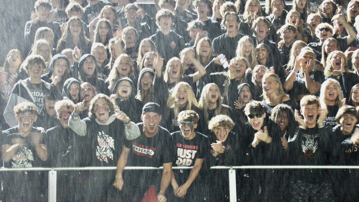 BDockeryy's tweet image. Let’s hear it for the @GBSection and their fearless leader @NathanFidelino 🎉