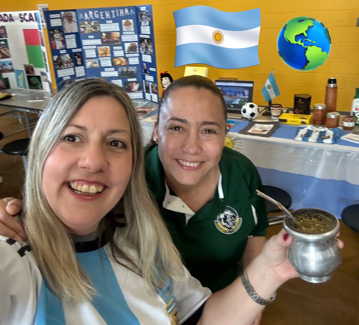 MiguezTeacher's tweet photo. Sharing my culture in the International Fest at Paisley. My community tasted toasts with Dulce de Leche and drank MATE for the first time. Happy that Messi be recognized as the World Cup soccer player Champion! Vamos Argentina
@ParticipateLrng #ExchangeDay2023 #UnitingOurWorld https://t.co/t4eZoW9DTK