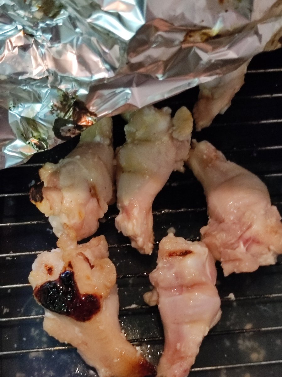 funcsphere's tweet photo. 今日のメインは妻から教えてもらった鶏肉の塩麹漬けの魚グリル焼きです。漬けとくだけだから楽で美味い。 https://t.co/G8dCkesyI2