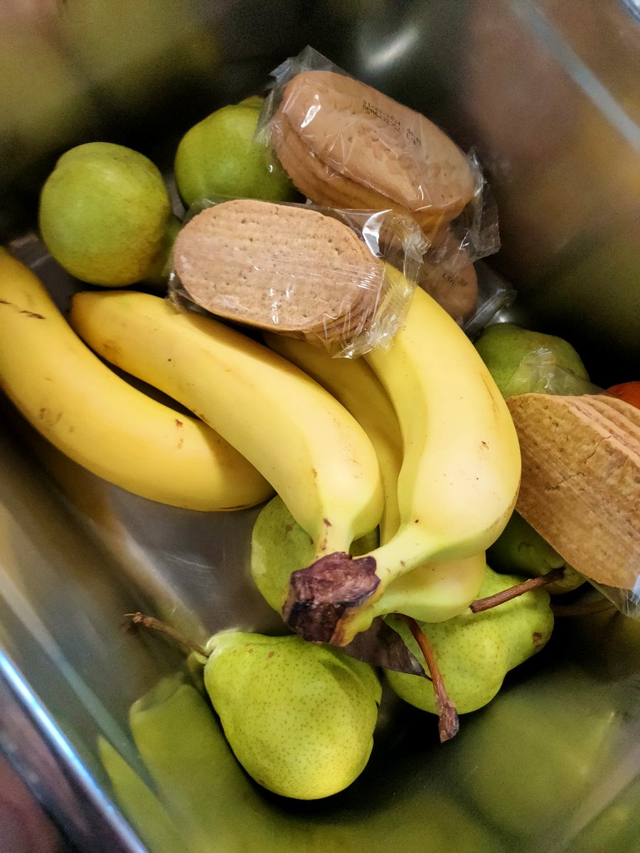 tagsprogramme's tweet photo. Week 3 - day 1
@HAFCalderdale @CalderdaleFound
Over 60 children @TodmordenHigh
&amp; @EllandCC 
Fruit 🍓🍑
Dodgeball 🏀
Cricket 🏏
Meals 🍜🍝
#HAF2023 @educationgovuk https://t.co/wahpKySMwb