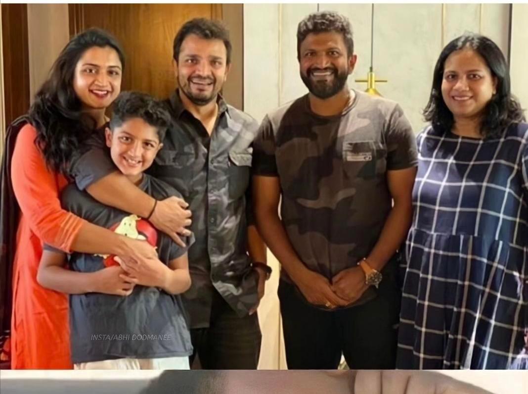 AppuFanatics's tweet photo. #PowerStar #appu @ThePuneethFC #Yuvarathnaa  @PowerStarPunith @TeamPuneeth @NammaAppu @ThePuneethFC #APPUFansKA @PRKTrends @PRK_Productions @PuneethFc @PowerGroupsMys @PrkInspirations  @PrkTeammanglore @YouthIconFc @BFOKAppu #Trending #PuneethRajkumar @PrkTeammanglore #Trending https://t.co/CXOTEENSK4
