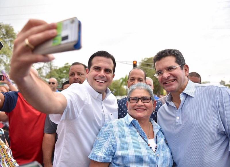 barricada_azul1's tweet photo. Puerto Rico se escribe
con P de @pedropierluisi y
R de @ricardorossello
#LaCombinacionPR = #PuertoRico #WeRReady https://t.co/0XbcNDkEcA
