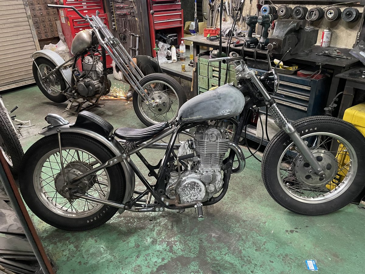 2persenter's tweet photo. 2%ER SR400  フラットトラッカー
制作中

#sr400 #sr500 #2percenter #ツーパーセンター #srhardtail #srハードテール #chopper #bobber #チョッパー #ボバー #flattrack #flattracket #dirttrack #dirttracker #トラッカー https://t.co/4snW0XZm6c
