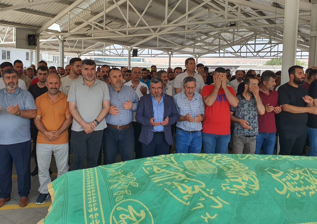Abdlkadirs27's tweet photo. Her nefis ölümü tadacaktır.
Âl-i İmrân / 185. Ayet

Mahalle Başkanımız Yaşar DERDE'nin hakkın rahmetine kavuşan Dedesi Zeki Sucu için cenaze namazına iştirak ettik.

Allah rahmet eylesin. Mekanı cennet olsun inşaallah.

@erkankandemir
@abdulhamitgul
@muratcetin27 https://t.co/TO6LuwR7bZ