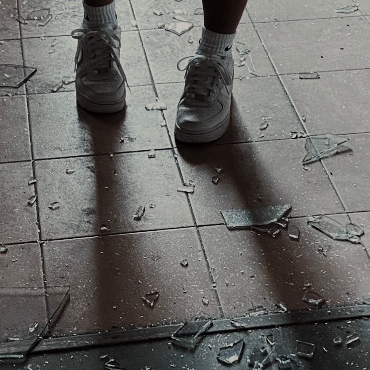 ᅠ
ᅠ
                                        𝓂𝑜𝓃𝑜𝓇𝑜𝓁 ⦂
                   𝒘𝒂𝒔 𝒔𝒄𝒂𝒓𝒆𝒅 𝒐𝒇 𝒍𝒐𝒔𝒊𝒏' 𝒔𝒐𝒎𝒆𝒕𝒉𝒊𝒏' 
                           𝒕𝒉𝒂𝒕 𝒘𝒆 𝒏𝒆𝒗𝒆𝒓 𝒇𝒐𝒖𝒏𝒅.
ᅠ
               ᅠ