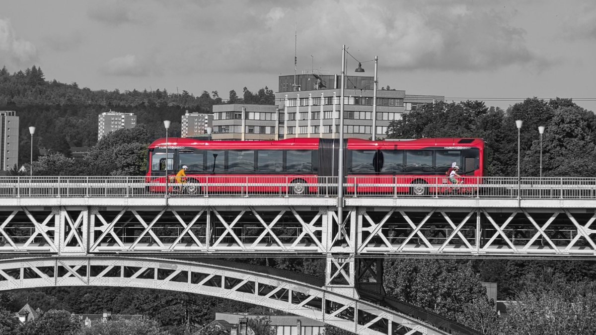 Downtown Bern, yesterday
#streetphotography #ThePhotoHour
#DailyPictureTheme #Bern #streetphotographer