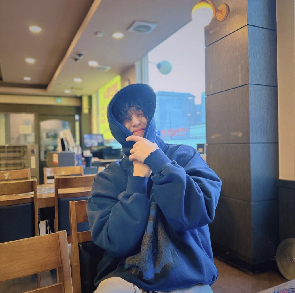 🍒SCOUPS BIRTHDAY MINI GIVEAWAY!🍒
[ 1 winner of fml album, 4 winners of ₱88 ]

🍒 for ph🇵🇭 carats only
🍒 like, rt &amp; mbf
🍒 reply your most favorite scoups photo with a caption "HAPPY BIRTHDAY OUR BEST LEADER SCOUPS!"
🍒 ends in aug 8, 2023 — 8:08pm