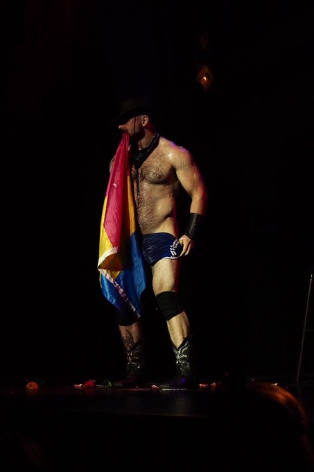 Current mood https://t.co/NPMo0aE8YI<a href="/tag/edinburghfringe"class="tags"><span>#edinburghfringe</span></a>