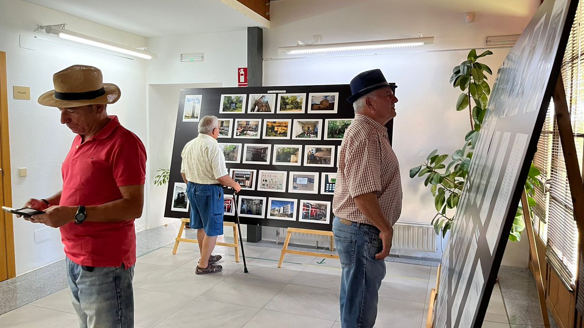 El archivo fotográfico que homenajea los 70 años de la traída de las aguas de Fermoselle

<a href="/Ayto_Fermoselle/">Ayuntamiento Fermoselle</a> 

zamoranews.com/articulo/provi…