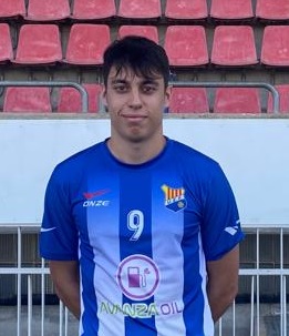 🫵 Els juvenils Roger Molas <a href="/rogermolas4/">Roger Molas Ribas</a> (central), Marc Pouget (central) i Pau Soler <a href="/paausoler12/">Pau Soler</a>  (migcampista), han estat ascendits al 1r equip procedents del juv. A.

🌱 Sort als 3 en la nova etapa al 1r equip. Seguim confiant en els jugadors del nostre planter.

Som-hi nois!