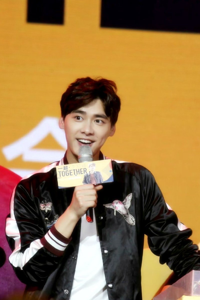 Mortimer_hxy's tweet photo. 🎁谢谢宝
#LiYifeng #李易峰 #LYFENG #lyf  #이역봉 #หลี่อี้เฟิง #LýDịchPhong #loveyouforever #リー・イーフォン https://t.co/hNcqXBkxGl