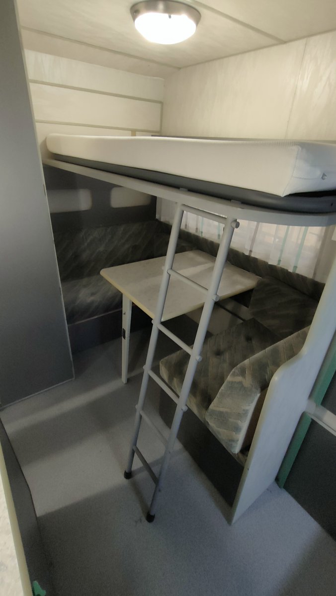CaravanasJuan's tweet photo. Roller JET 385T del 96 en muy buen estado, de dos ambiente y 5 plazas. Con cocina, baño y dos salones convertibles. Incluye avance y antena de TV. Mide 4,35 m de largo y con MMA de 750kg.
#caravanasjuan #muevetuvida #caravana
https://t.co/S7WLCP1hSO
Pol. Ind. A Granxa, O Porriño. https://t.co/5UvteBjlN7