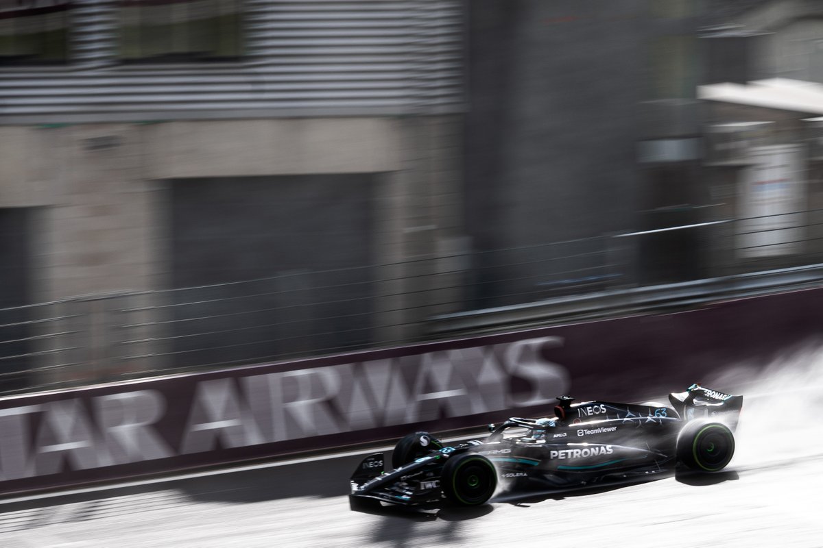 Crocrodilem's tweet image. I took some photos of @GeorgeRussell63 💙 at Spa