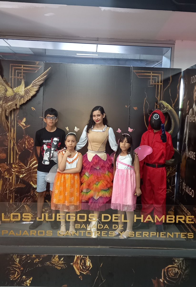 Kathy_ebl's tweet photo. No podía faltar los personajes de la #comicconecuador2023 https://t.co/BO7tAVO9YJ