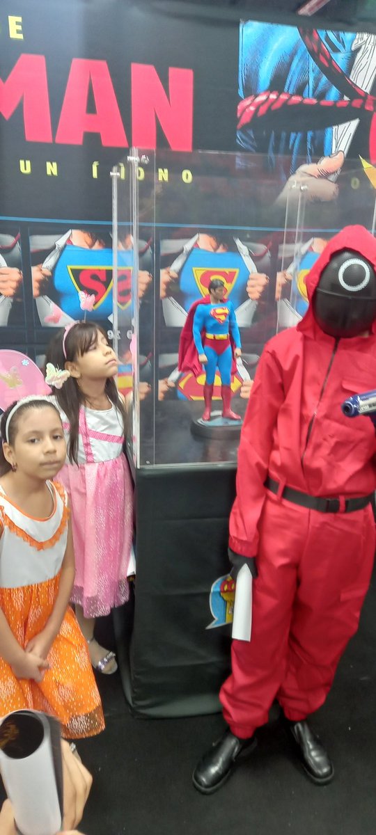 Kathy_ebl's tweet photo. No podía faltar los personajes de la #comicconecuador2023 https://t.co/BO7tAVO9YJ