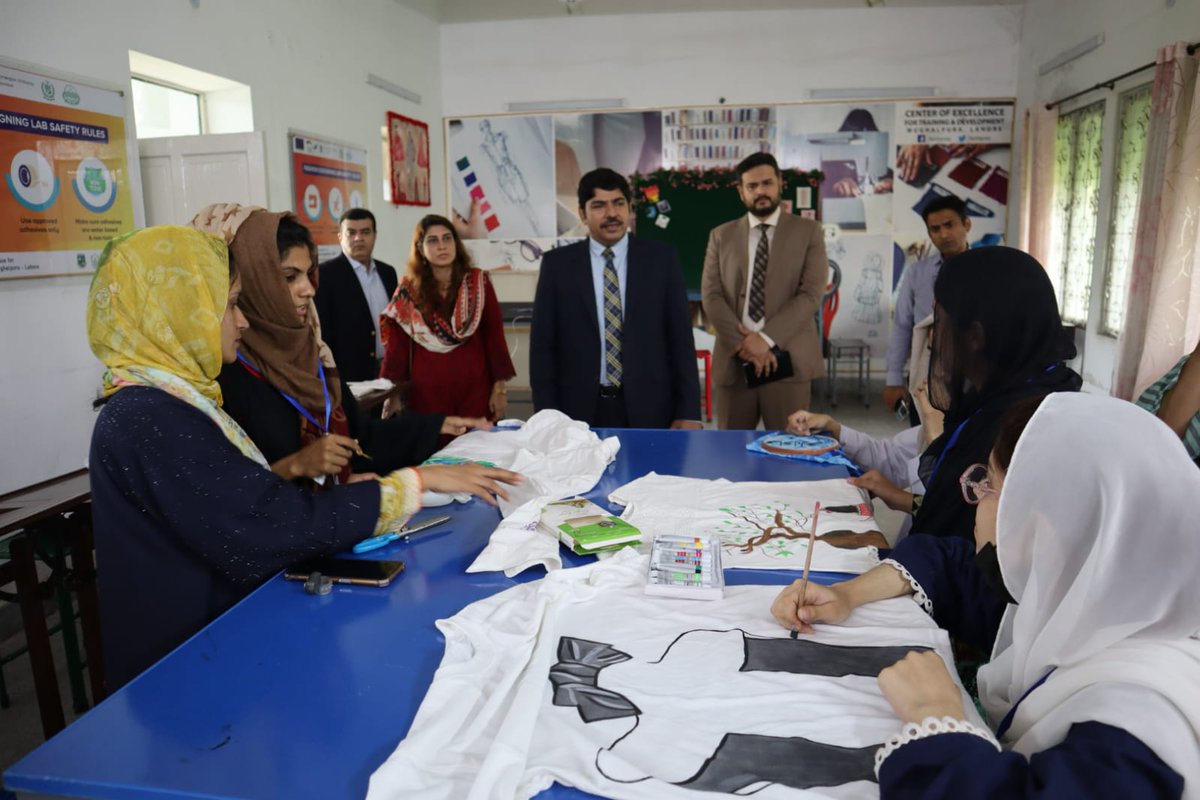 TEVTA Center of Excellence Lahore (@tevtacoe) on Twitter photo Mr. Ehsan Bhutta, Secretary <a href="/ICIDPunjab/">Industries Commerce & Investment Department Punjab</a> & Chairman <a href="/punjab_tevta/">TEVTA Punjab Official</a> visited #tevtacoe today to inaugurate 05-Days Staff Trainings. The Hon'ble Secretary appreciated the overall facilities of the college. Mr. Ehsan Bhutta, Secretary <a href="/ICIDPunjab/">Industries Commerce & Investment Department Punjab</a> & Chairman <a href="/punjab_tevta/">TEVTA Punjab Official</a> visited #tevtacoe today to inaugurate 05-Days Staff Trainings. The Hon'ble Secretary appreciated the overall facilities of the college.