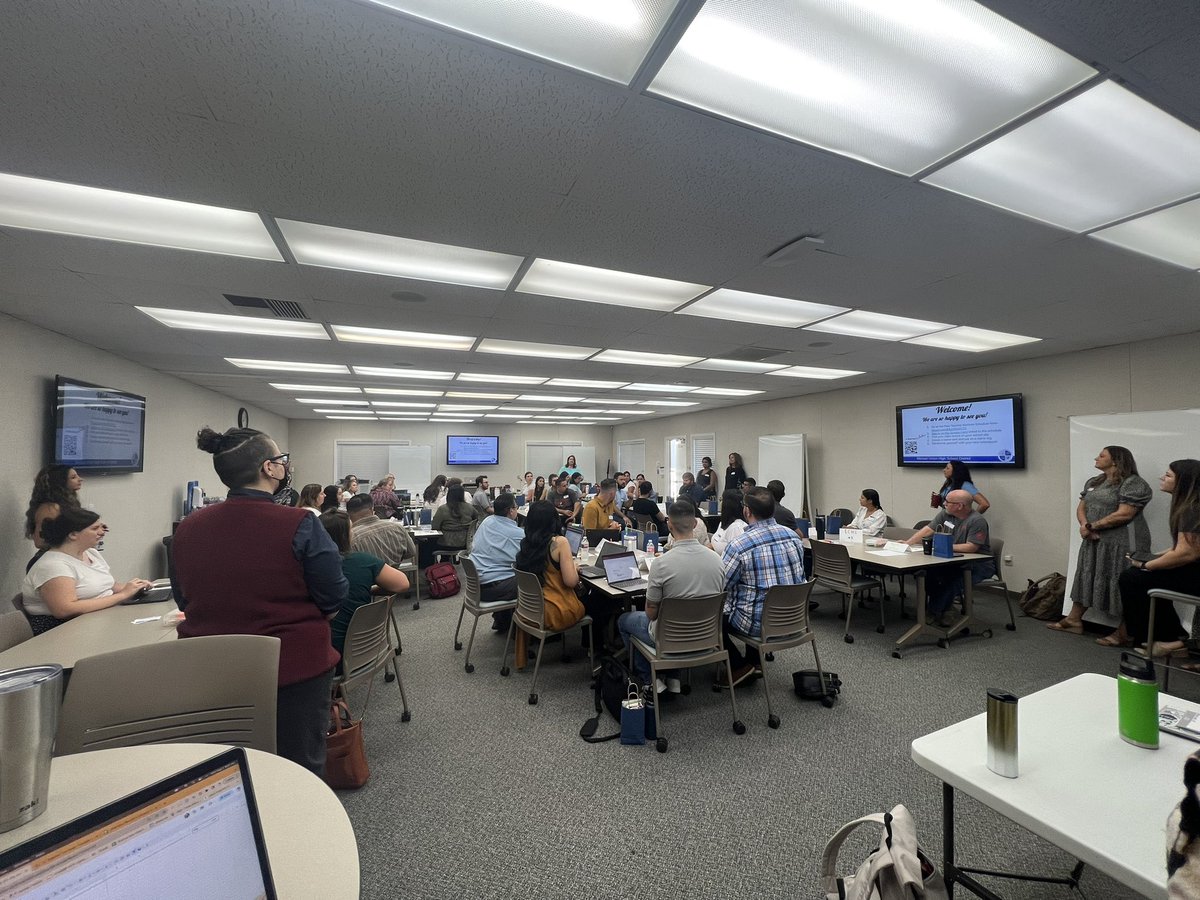 Full house at the DISC today for Day 1 of New Teacher Institute 💙⚪️ #weareMUHSD <a href="/MercedUHSD/">MercedUHSD</a> <a href="/AtwaterFalcons/">Atwater High School</a>