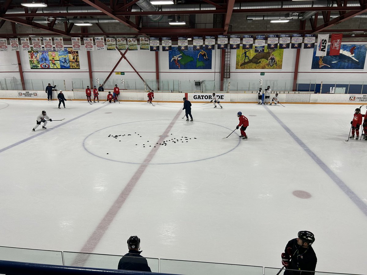 hockeynl1935's tweet photo. It might be a duel and grey day in CB weather wise but inside at the civic center the place is energized !!!!!! https://t.co/Q0s9y855lh