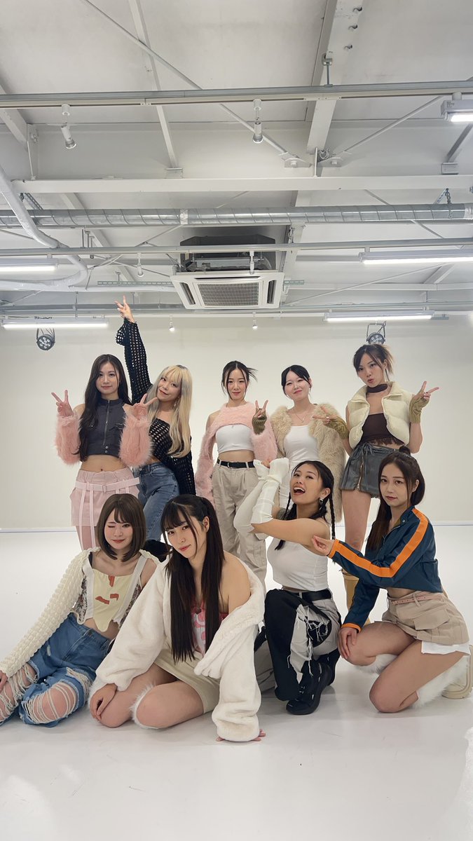 92hhh309's tweet photo. twice/ set me free

安定のミナちゃんしました✨
連日のイベント頑張りました😴

@music_soul_jp https://t.co/iNDbe63Aea