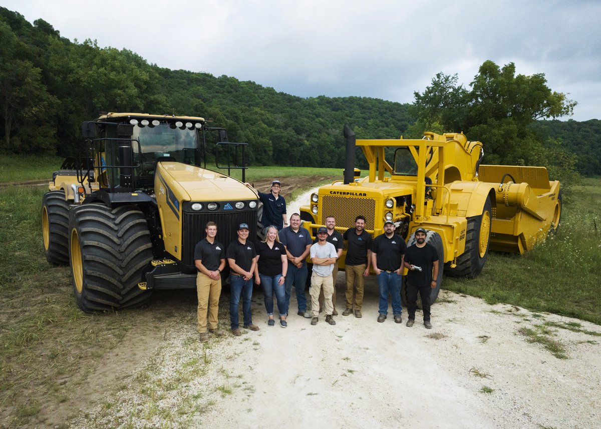 MobileTrackSol's tweet photo. Experiencing earthmoving, 60 years apart! @buildwitt 

#mobiletracksolutions #buildwitt #earthmoving https://t.co/4r4R5fPjwm