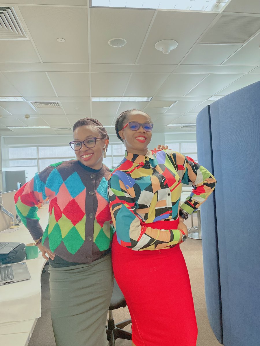 StanChartNG's tweet image. Colors, popping…skin, glowing… Looks, giving!

The new week is off to a vibrant start. 😉

#SCLife #GreatPlacetoWork #SCArt