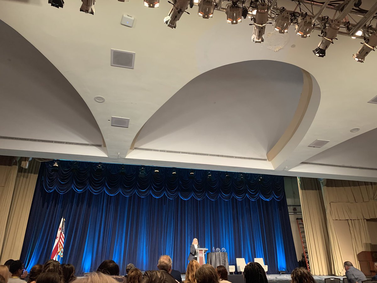 dipti_pandya's tweet photo. And we are off! What a fabulous start! @NCURA #AM65 Thank you for the warm welcome @EARMAorg #researchmanagement #community #inclusion https://t.co/Z3RIKb05mL