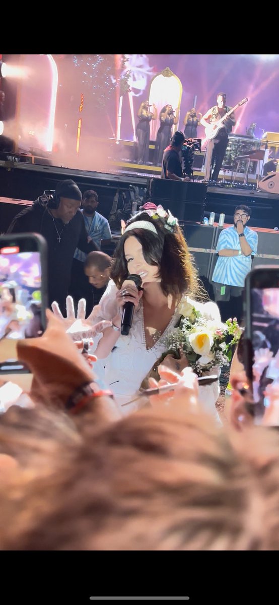 vibe terrorist tweet media