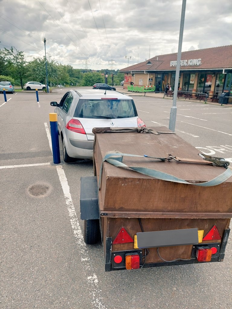 NSRAPT's tweet photo. #PHQRPU stopped this car/trailer combo just off the #A14 #Copdock #Ipswich due to defects with both. Turns out the driver was disqualified from driving. Vehicle #seized and driver reported for various offences. A trip to court for the driver to follow.  #Pc1202 https://t.co/fEntL0DO2D