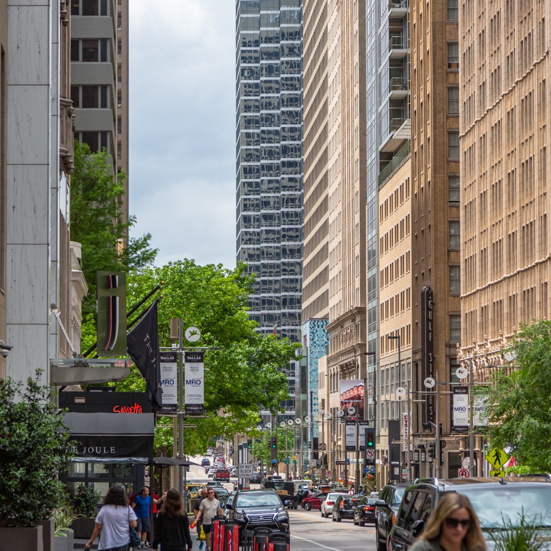 DallasADEX's tweet photo. Join us on Saturday, August 12 for an expert-guided walking tour of Main Street Architecture in Downtown Dallas!

Learn more and register today! >> https://t.co/d68OjY2PrO https://t.co/qimC1J7bwV