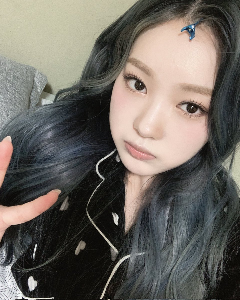 iMe_Dreamnote's tweet photo. [#드림노트]
#미소 가 쓰는 #드림노트하루 

블루 때💙 

#DreamNote #ドリームノート⠀
#MISO #ミソ https://t.co/65QUv3rYxp
