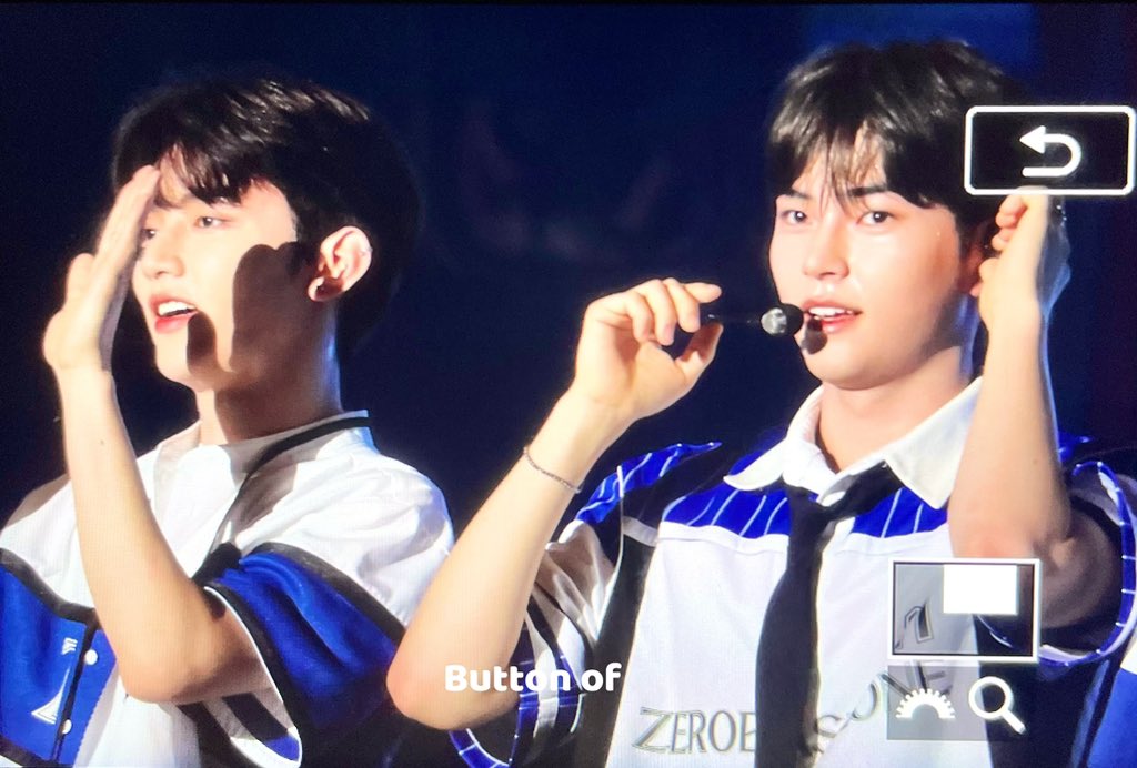Button_of_1325's tweet photo. 230807 울산 썸페 음중

#ZB1 #ZEROBASEONE #장하오 #章昊 #ZHANGHAO  #ジャンハオ #성한빈 #SUNGHANBIN  #ソンハンビン https://t.co/p020JKpbKI