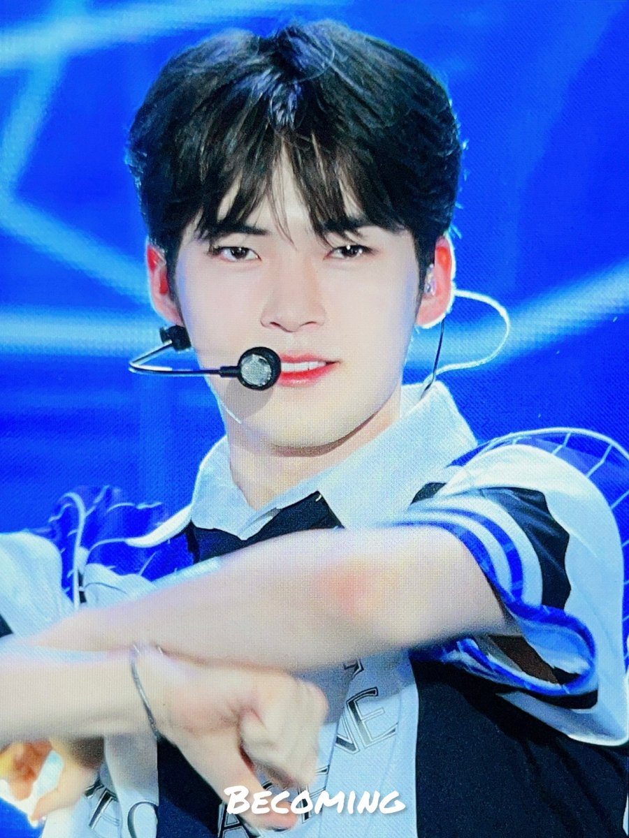 becoming613's tweet photo. 230807

#성한빈 #SUNGHANBIN
#제로베이스원 #zb1 https://t.co/Vww24ANZQe