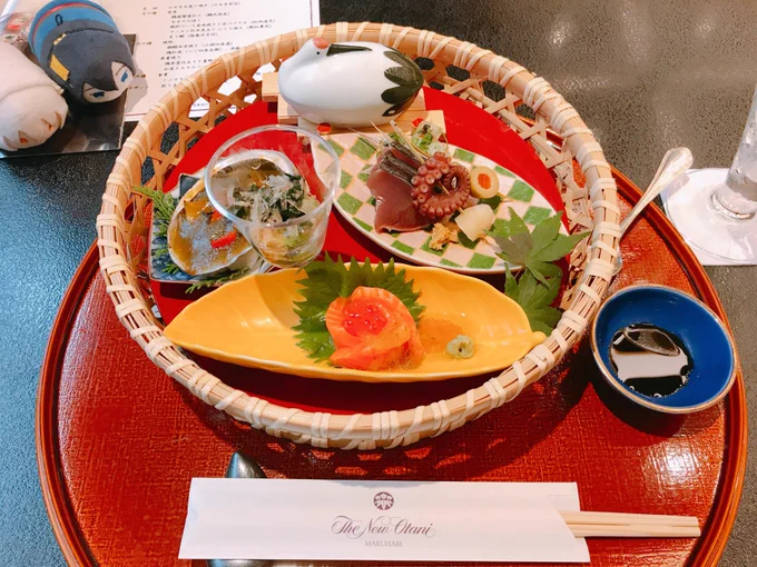 コラボ御膳美味しかったです!! 1900円のガチャには負けた
