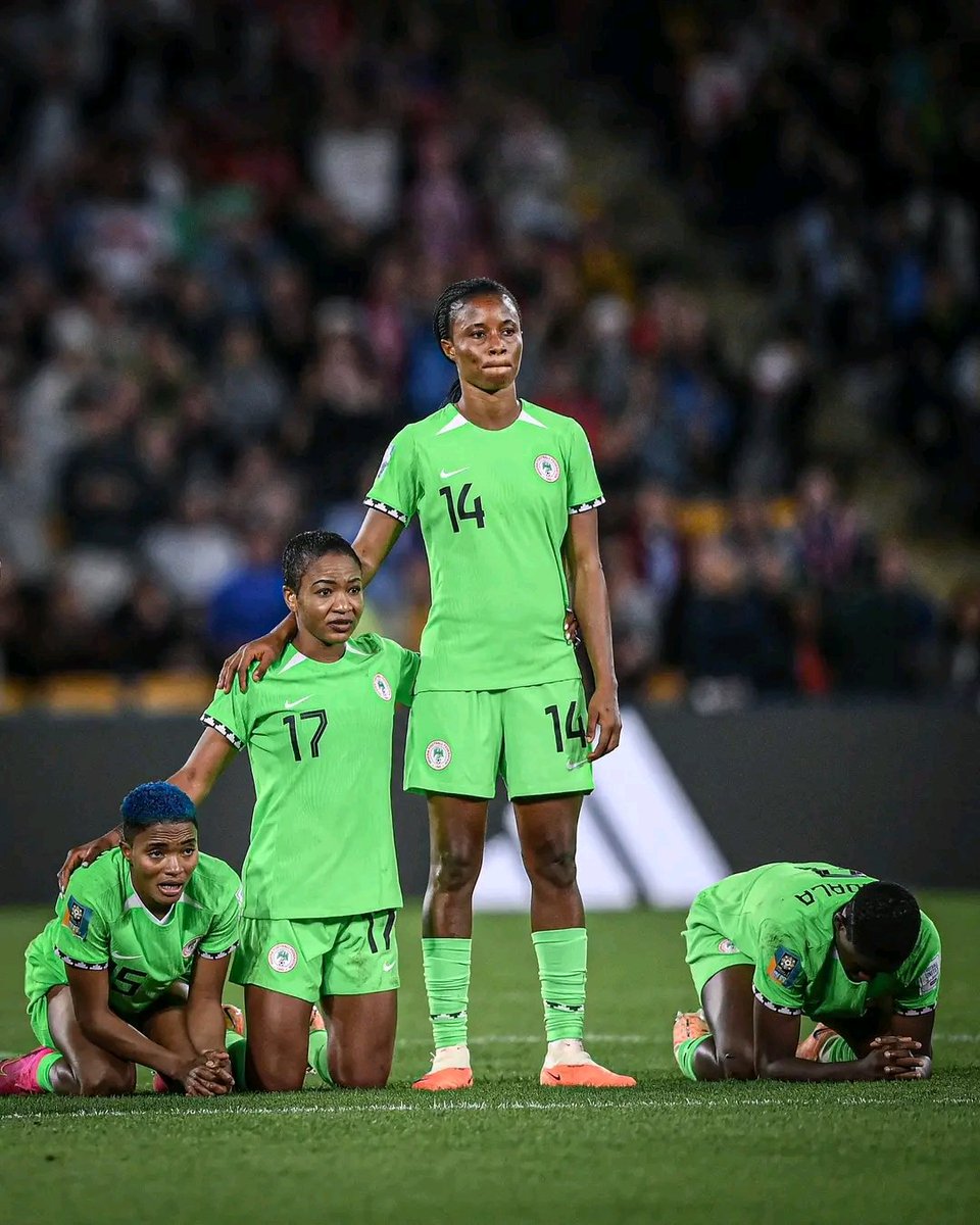 samsonoye80's tweet photo. Nigeria made everyone proud 💔
#SoarSuperFalcons
#NIGENG 
#Nigeria 
#W https://t.co/sJnWfRq7b2