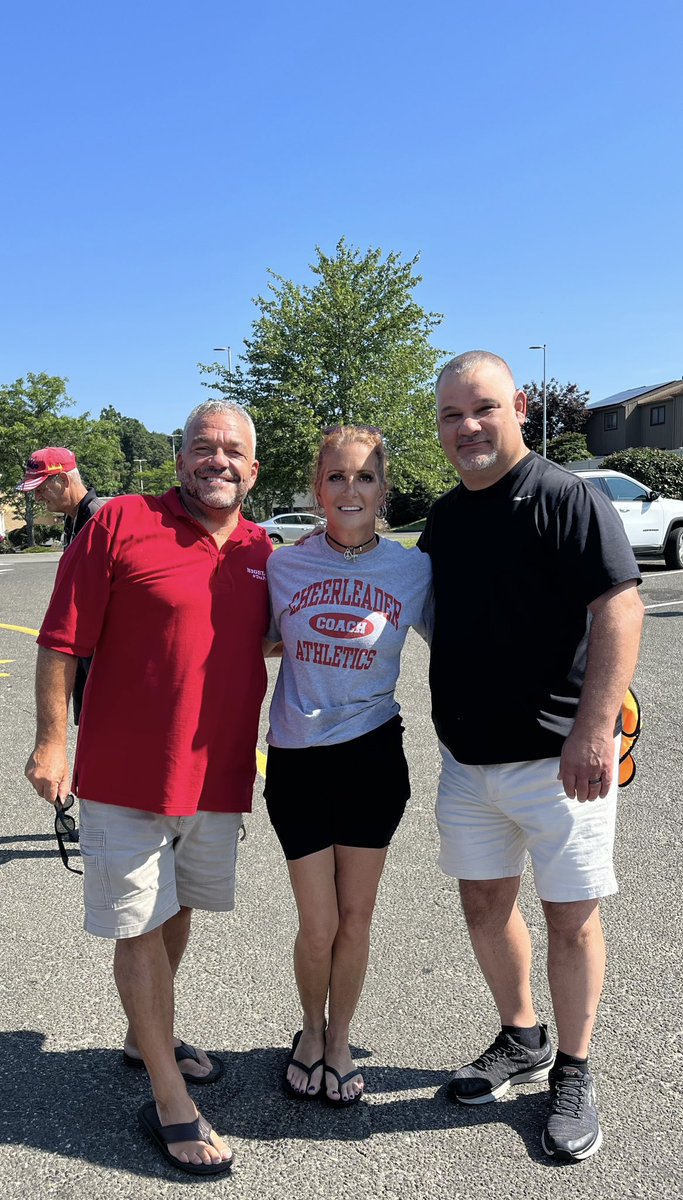 THANK YOU to everyone who supported the DHS cheerleaders at their car wash and thank you to Heavenly Donuts and McDonald’s on RT 34 in Derby for everything‼️
It was a big success 📣
Still want to donate❓

VENMO  <a href="/Cory/">Cory Levy</a>-Bartone
Any amount helps
WE APPRECIATE YOU
📣DHS CHEER📣