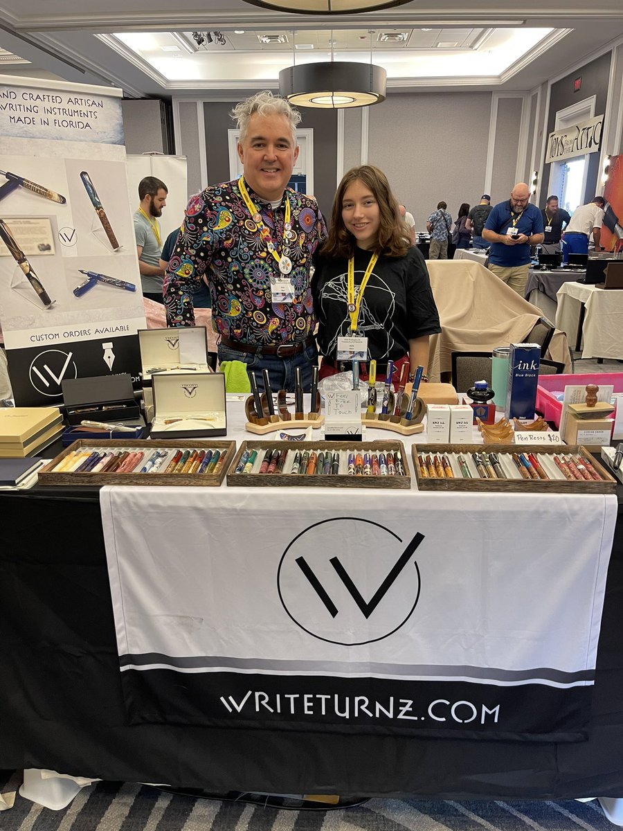 WriteTurnz's tweet image. The DC pen show is in the books!  Great to see everyone and meet new folks as well.
.
#penmaker #fountainpens
#writeturnz #INK #fpgeeks
#custompen #bespokepen 
#writing #journaling