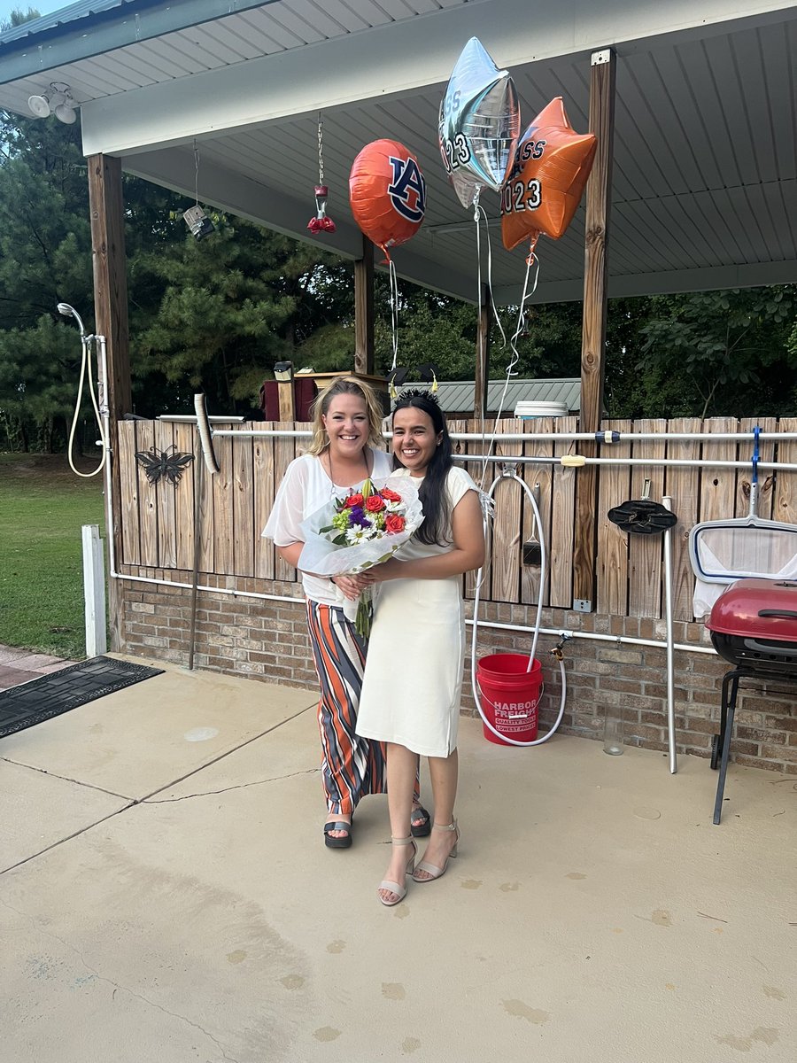 Congratulations to <a href="/Kaur__Livleen/">Livleen Kaur</a>! Livleen graduated with her M.S. in Plant Pathology on Saturday and will be headed to Penn State for her P.h.D. We will miss you but are excited for your next chapter!