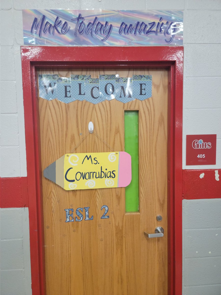 MrsCova_WES's tweet photo. Opening day 24-25! My classroom is ready and I can't wait to meet some of my students tonight at Open House! #GIHS #ESLTeacher https://t.co/jHKo2Qwwq0