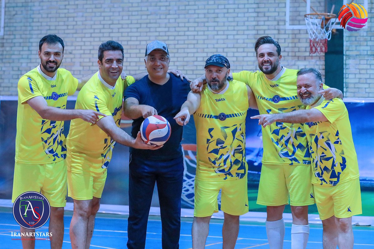 چه میکنه این تیم