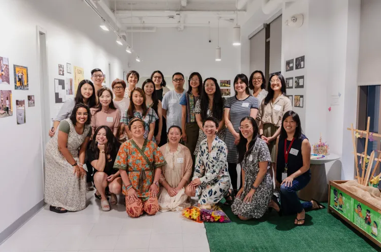 At Home in Chinatown Exhibit: An Interview with Curator Lily Song

sampan.org/2023/arts/at-h…