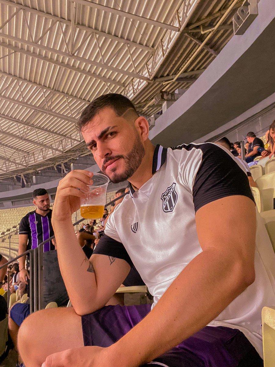 milkzeiro's tweet photo. Meu glorioso vovô 🖤🤍 https://t.co/EWBMQA6i26