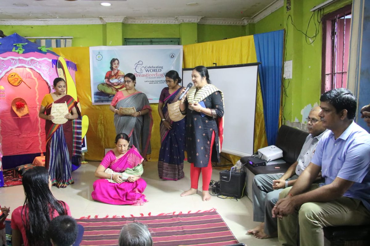 PPHF_Global's tweet photo. Under the #samarthproject, @PPHF_Asia in collaboration with the DWCD came together to mark #worldbreastfeedingweek2023. #streetplay, #videoshow, #handwashing demo was part of the event where DPO Kolkata, along with CDPO, Supervisors, and #Anganwadiworkers were present. https://t.co/hWcUkmueBh