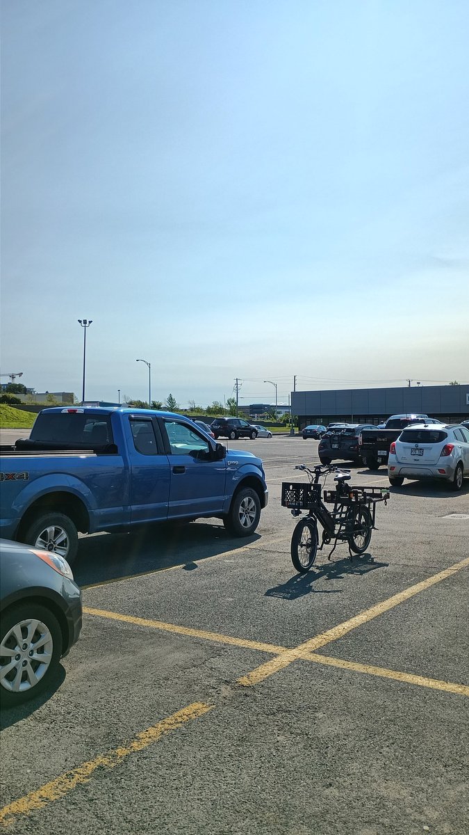 Fietser Divik tweet media