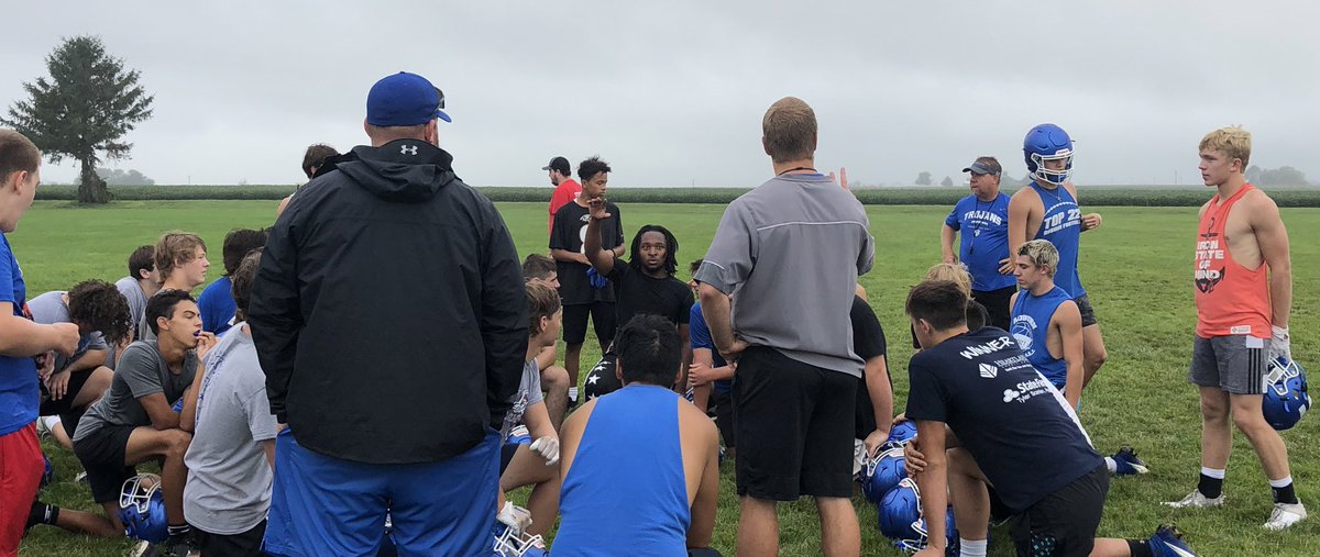 DerekParris's tweet photo. The 2023 Pigskin Preview tour stop #3 Auburn Trojans 

@Channel1450com https://t.co/UJlVJ4ek1T